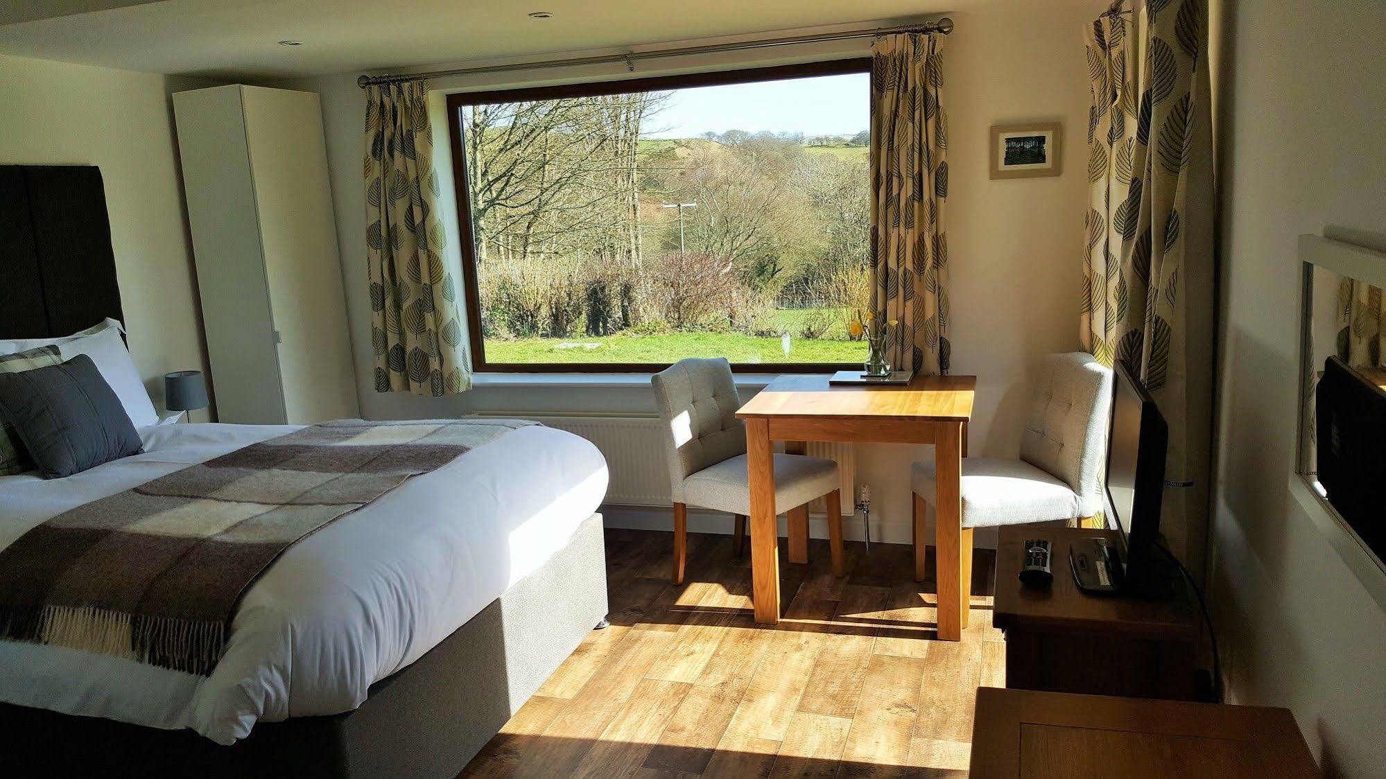 Nant Yr Onnen B&B And Holiday Cottage Tregaron Exterior foto